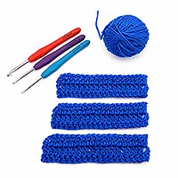 Crochet comparison showing three swatches made with the same yarn, stitch count, and number of rows using 4 mm, 5 mm, and 6 mm crochet hooks, illustrating how larger hooks create wider, taller stitches.
